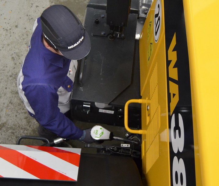 Komatsu passa al carburante HVO per le macchine 